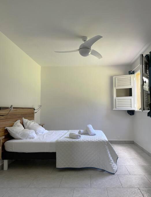 Spacieux Appartement A La Villa Montagne Le Carbet Exterior photo